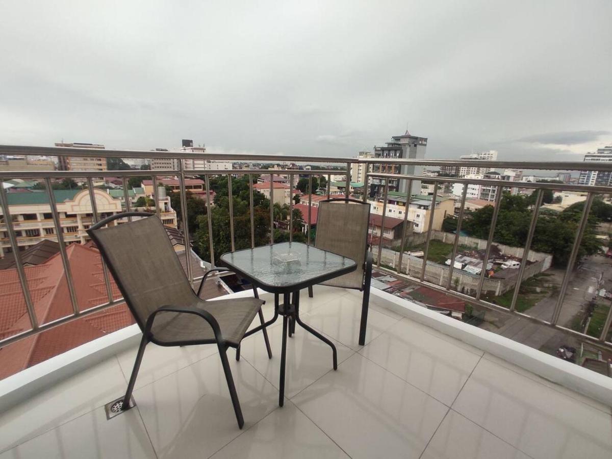 2Br Condo At Kandi Tower 2 Angeles Luaran gambar