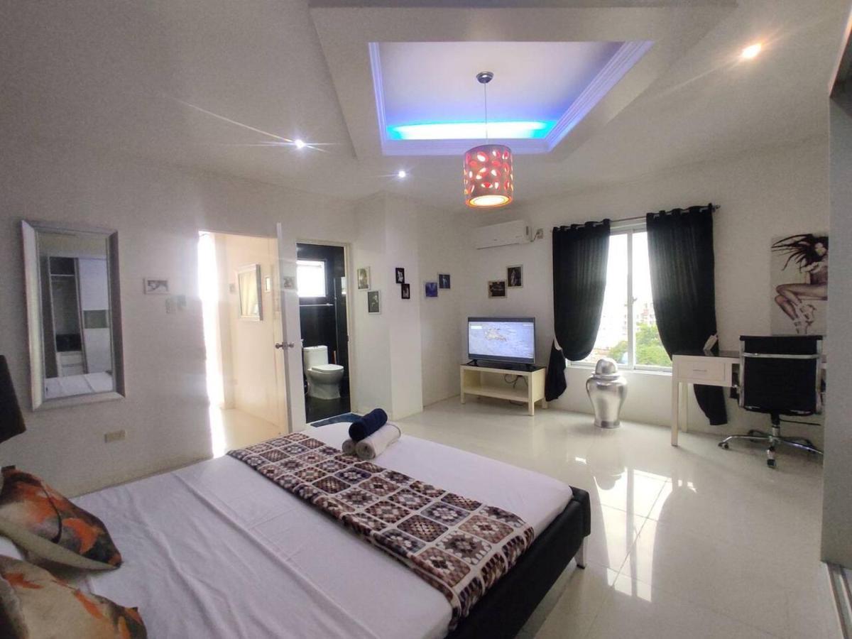 2Br Condo At Kandi Tower 2 Angeles Luaran gambar
